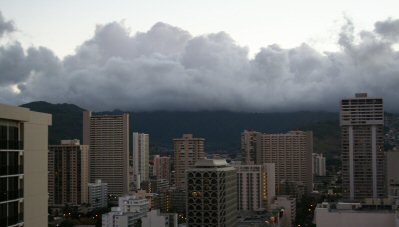 /img/hawaii-clouds.jpg